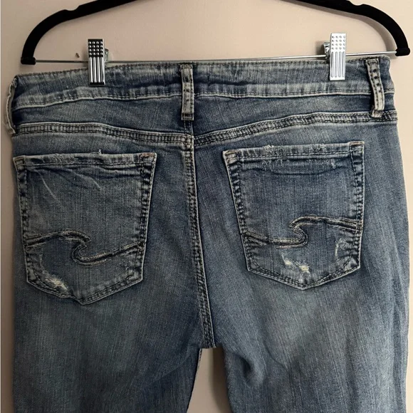 Silver Jeans Women's Light Blue Distressed Ankle Jeans - Picture 6 of 8